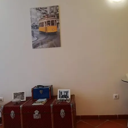 Cosy At Madragoa Apartment