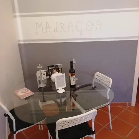 Cosy At Madragoa Lisboa